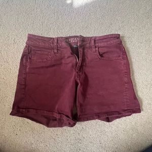 American Eagle Women’s Midi Shorts Size 6